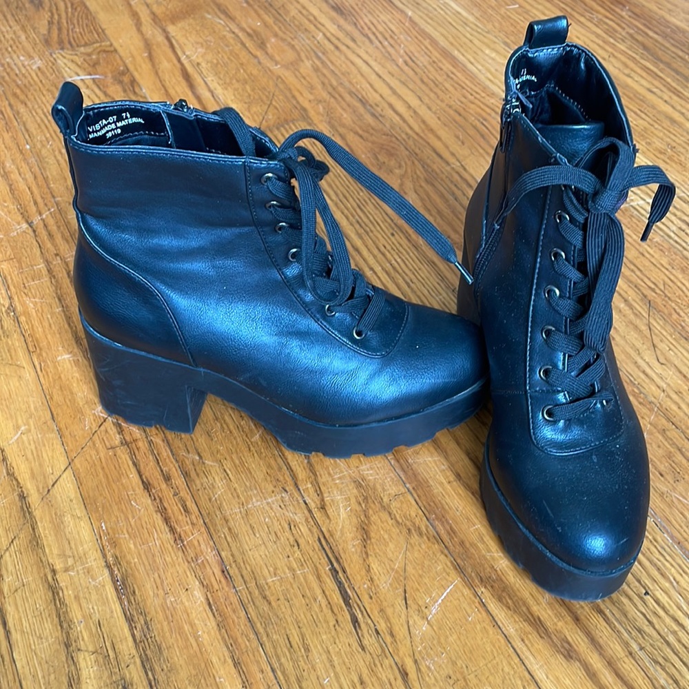 Chunky black heeled boot